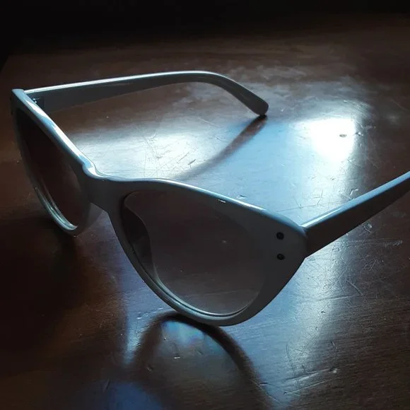 Cat Eye Sunglasses, white - Picture 6 of 6